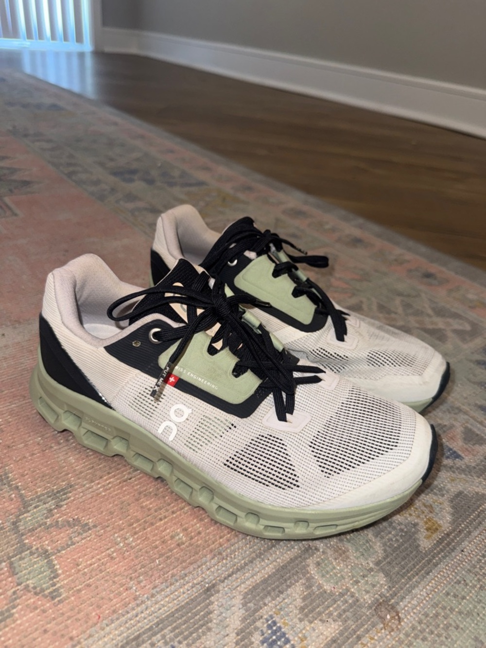 On Cloud Womens Sneakers